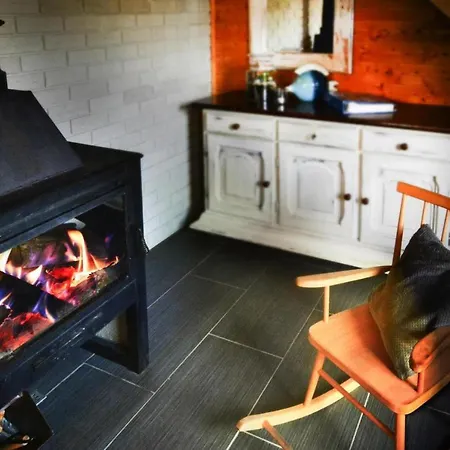 Comfortable Homes With A Fireplace