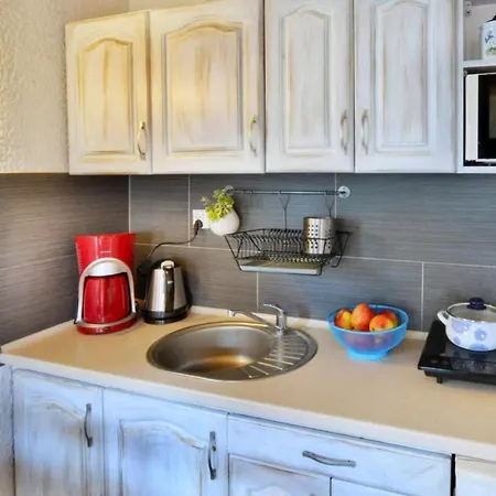 Comfortable Homes With A Fireplace